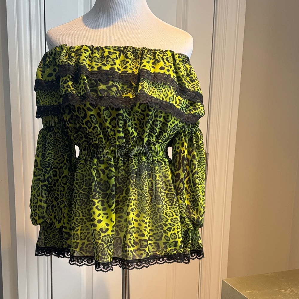 Vibrant Green Leopard Print Off-Shoulder Blouse